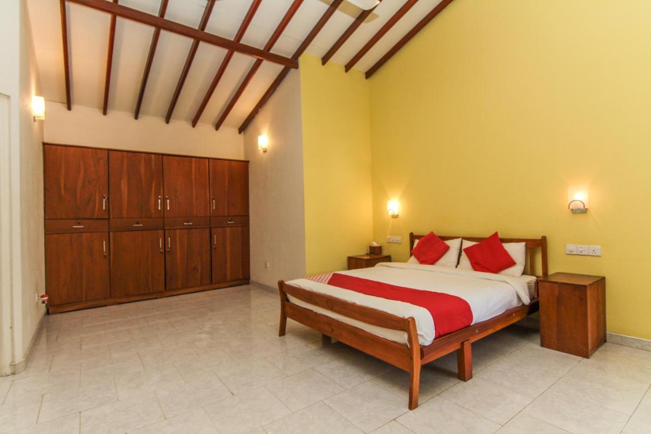 Gomez Place Negombo Exterior photo